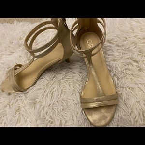 Beautiful gold shoes